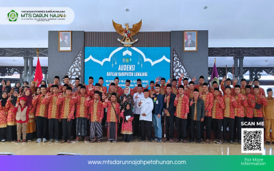 Wakili Lumajang, Guru MTs Darun Najah Ikuti MTQ Tingkat Jawa Timur XXXI di Jember